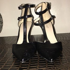 Nine West heel
